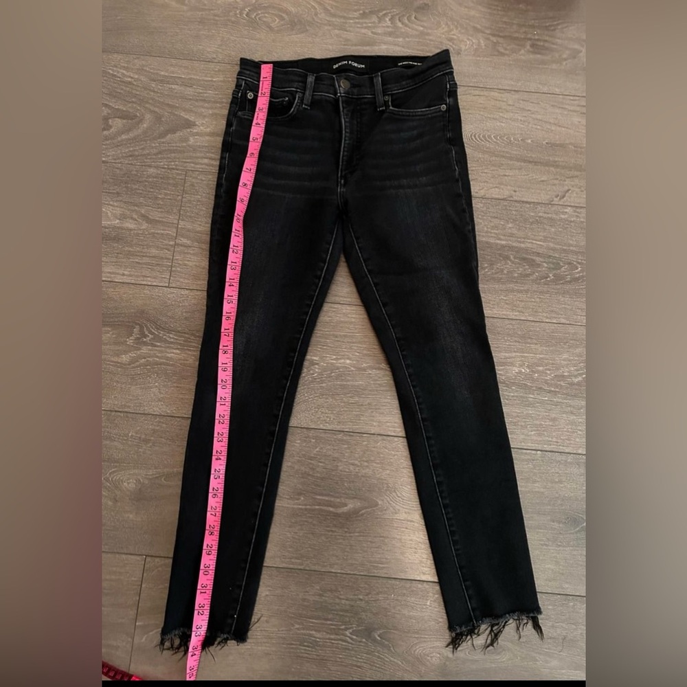 Denim Forum Mid Rise Skinny Jeans 27